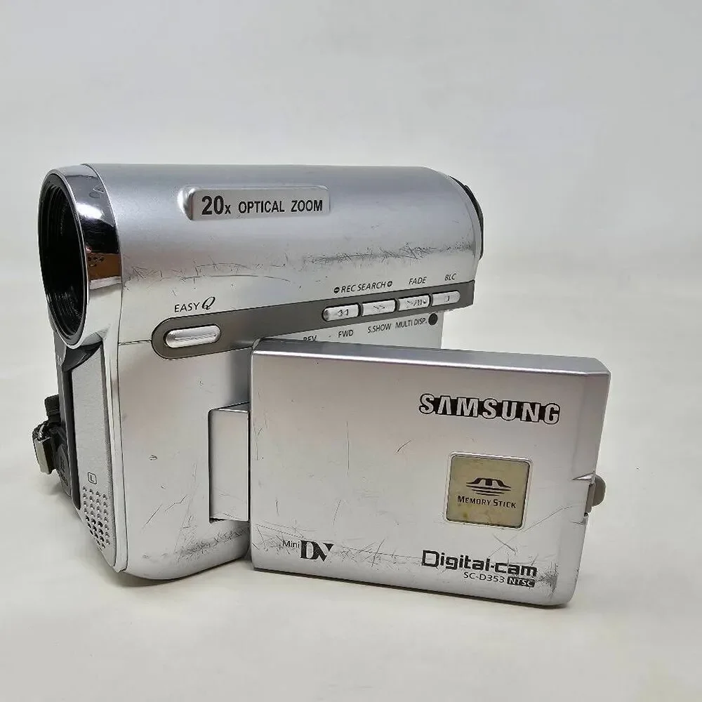 SAMSUNG SC-D353 MINI DV CAMCORDER 20X OPTICAL ZOOM NO BATTERY UNTESTED FOR PARTS
